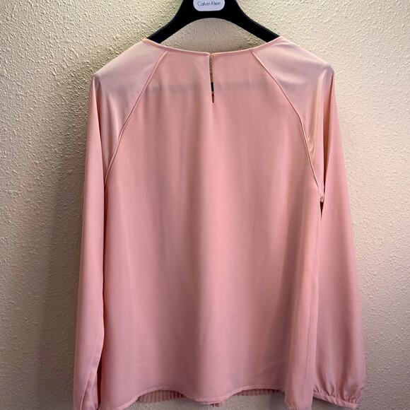 Calvin Klein Women Peach Minimalist Style Pleated Chiffon Blouse Size M - Picture 8 of 11